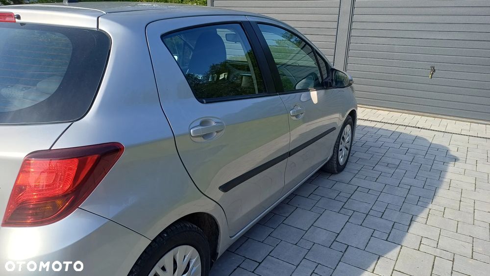 Toyota Yaris 1.33 Dynamic - 7