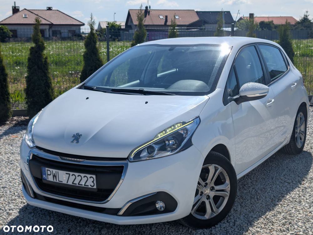 Peugeot 208 - 24