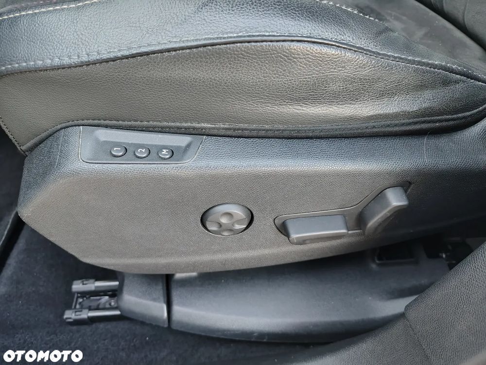 DS Automobiles DS 7 Crossback - 30