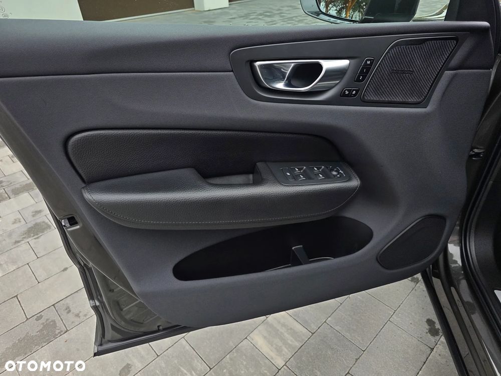 Volvo XC 60 - 26