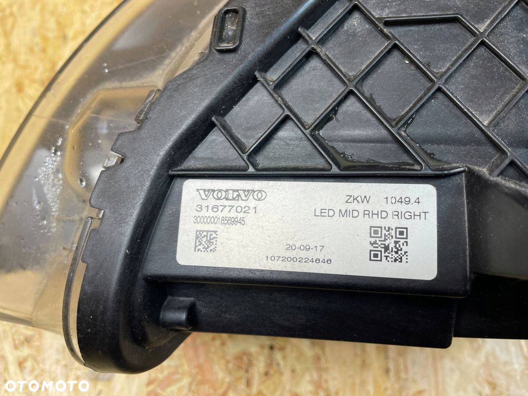 LAMPA PRZÓD PRZEDNIA PRAWA FULL LED VOLVO V40 II 31677021 UK LIFT 2016- - 11