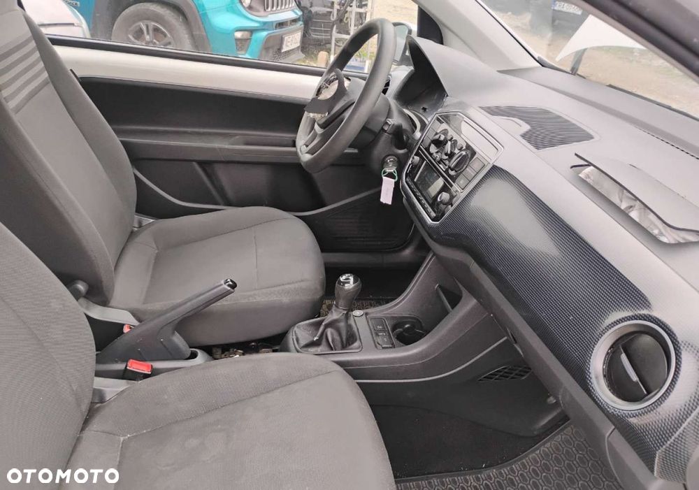 Volkswagen up! - 18