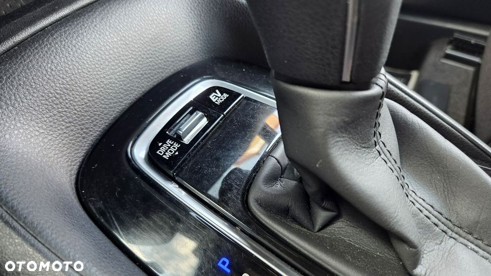 Toyota Corolla 1.8 Hybrid GPF Comfort - 33