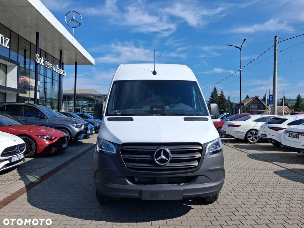 Mercedes-Benz Sprinter - 5