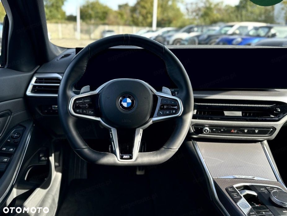 BMW Seria 3 318d M Sport - 12