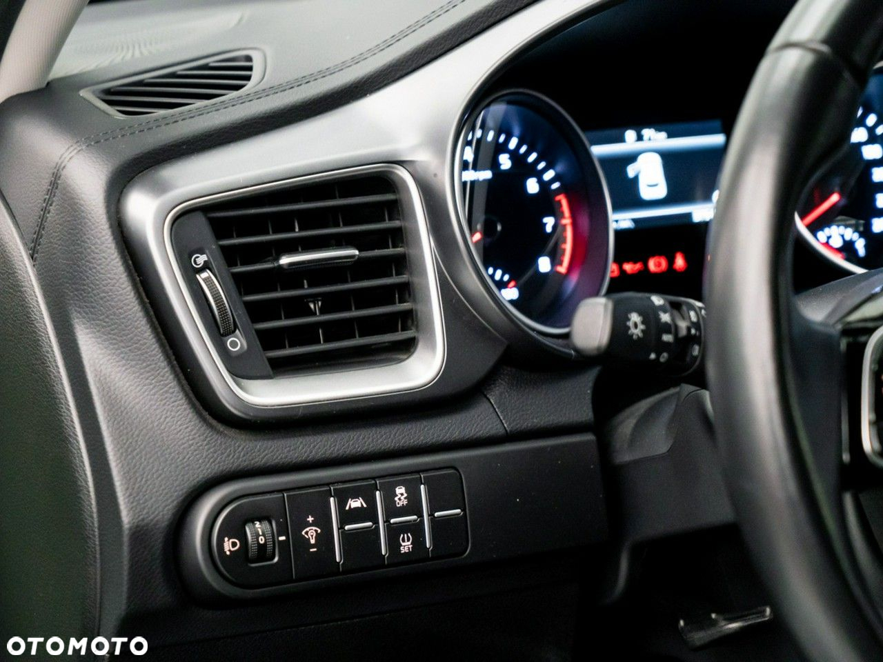 Kia XCeed 1.5 T-GDI M DCT - 23