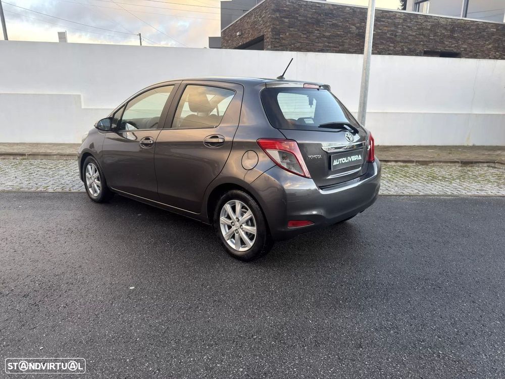 Toyota Yaris 1.4 D-4D Comfort 99g - 5