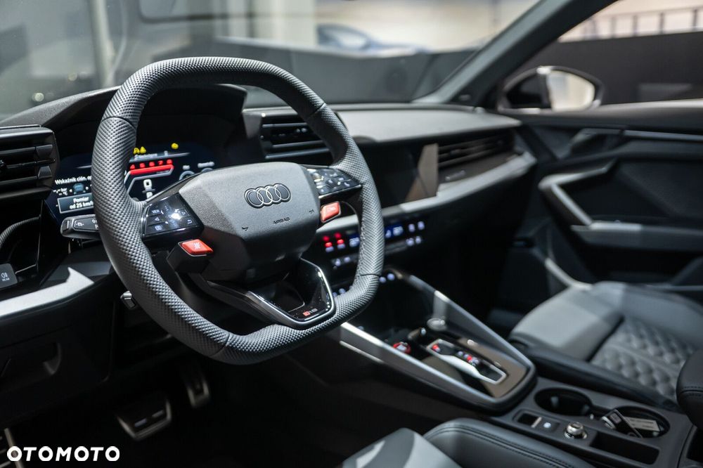 Audi RS3 Sportback - 12