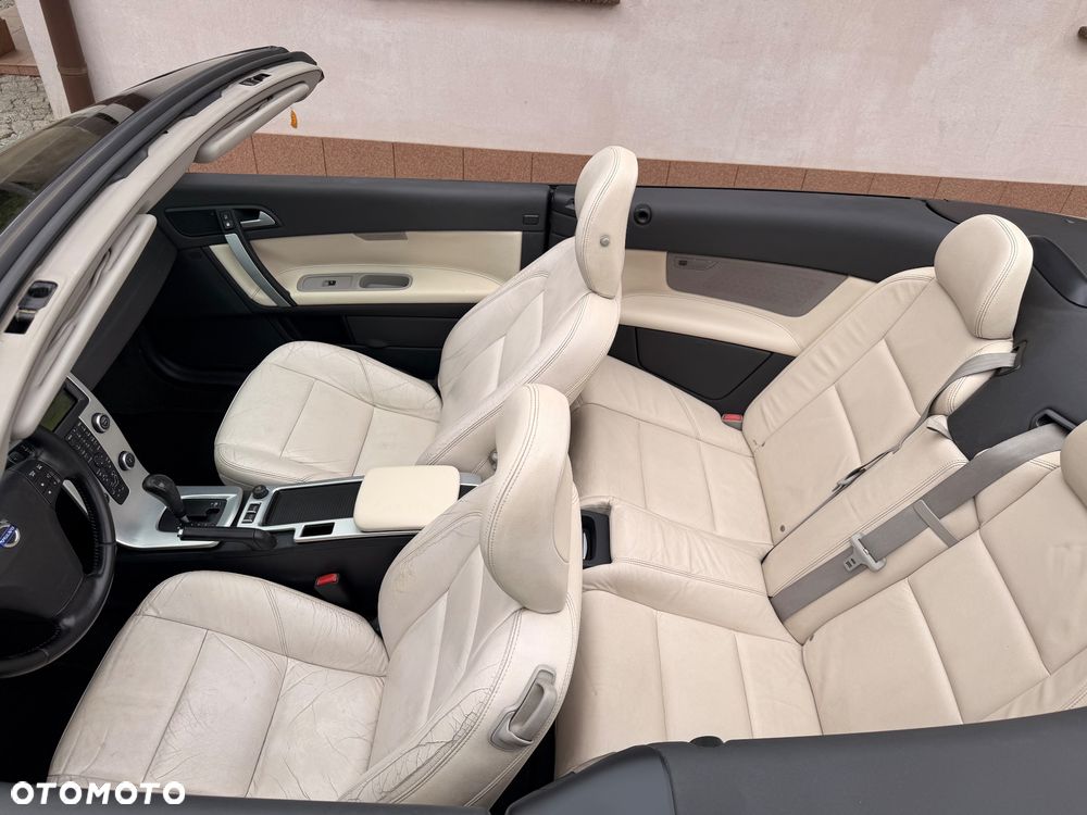 Volvo C70 2.0D Powershift Momentum - 10