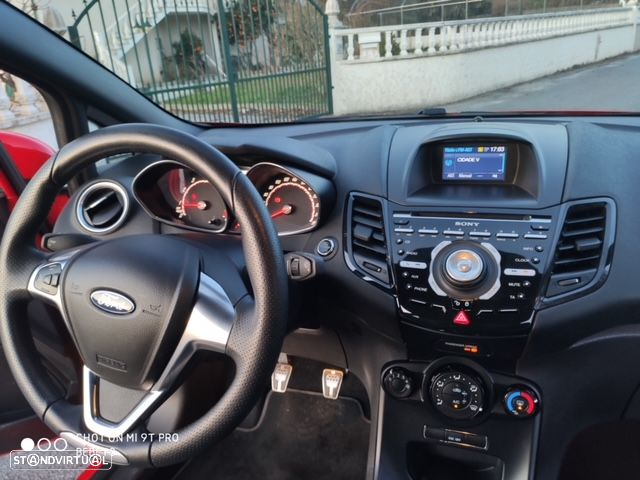 Ford Fiesta 1.6 EcoBoost ST - 10