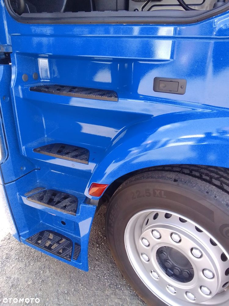 Mercedes-Benz Actros - 6