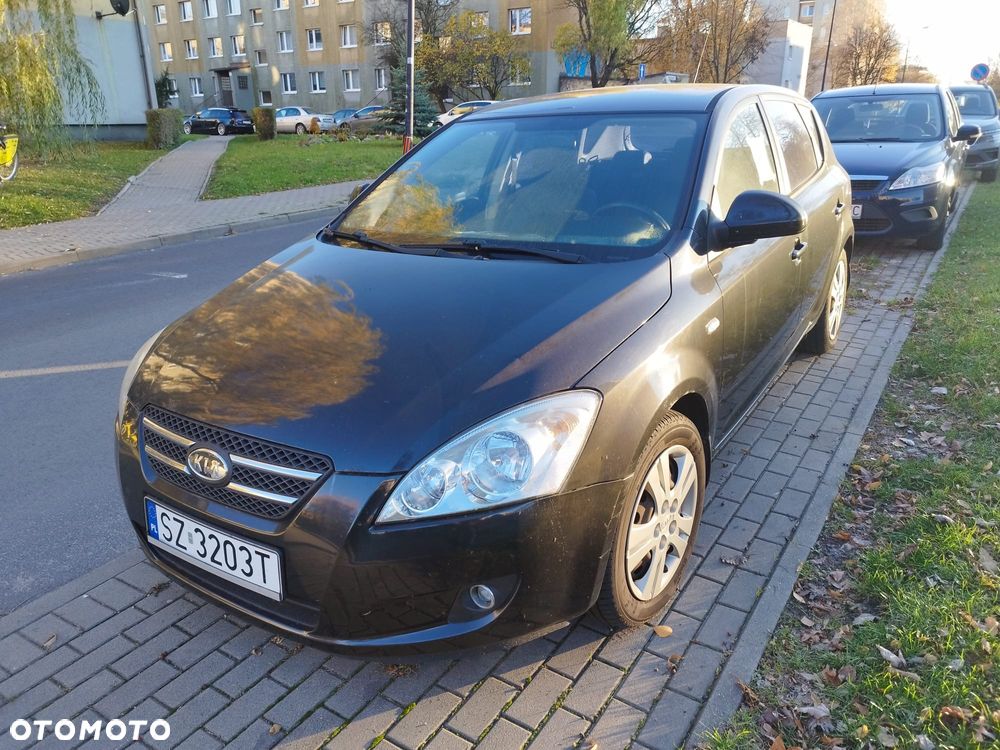 Kia Ceed 1.6 Comfort + - 1