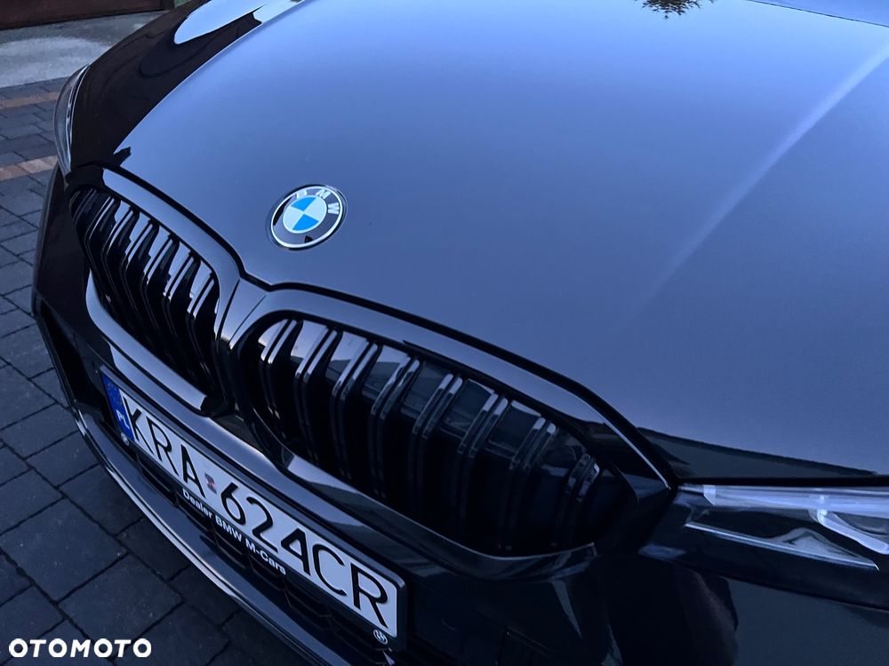 BMW Seria 3 318i M Sport - 24