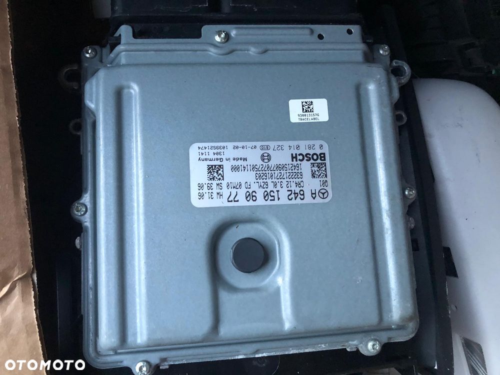 KOMPUTER MERCEDES W211 3.0 A6421509077 0281014327 - 1