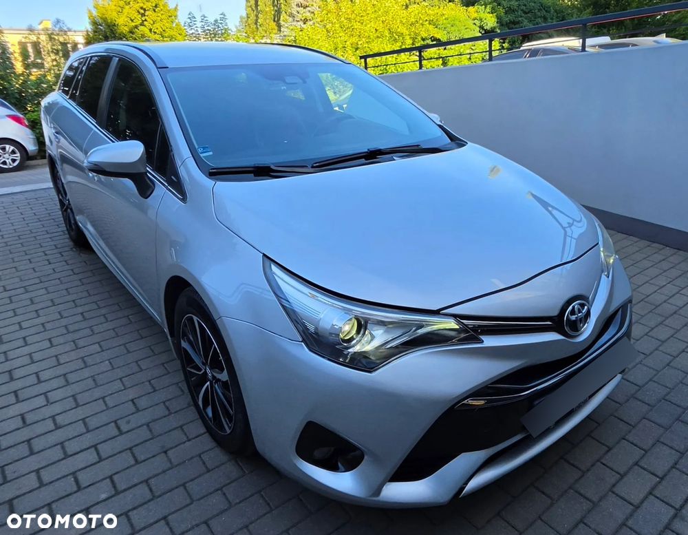 Toyota Avensis 1.8 Premium MS - 2