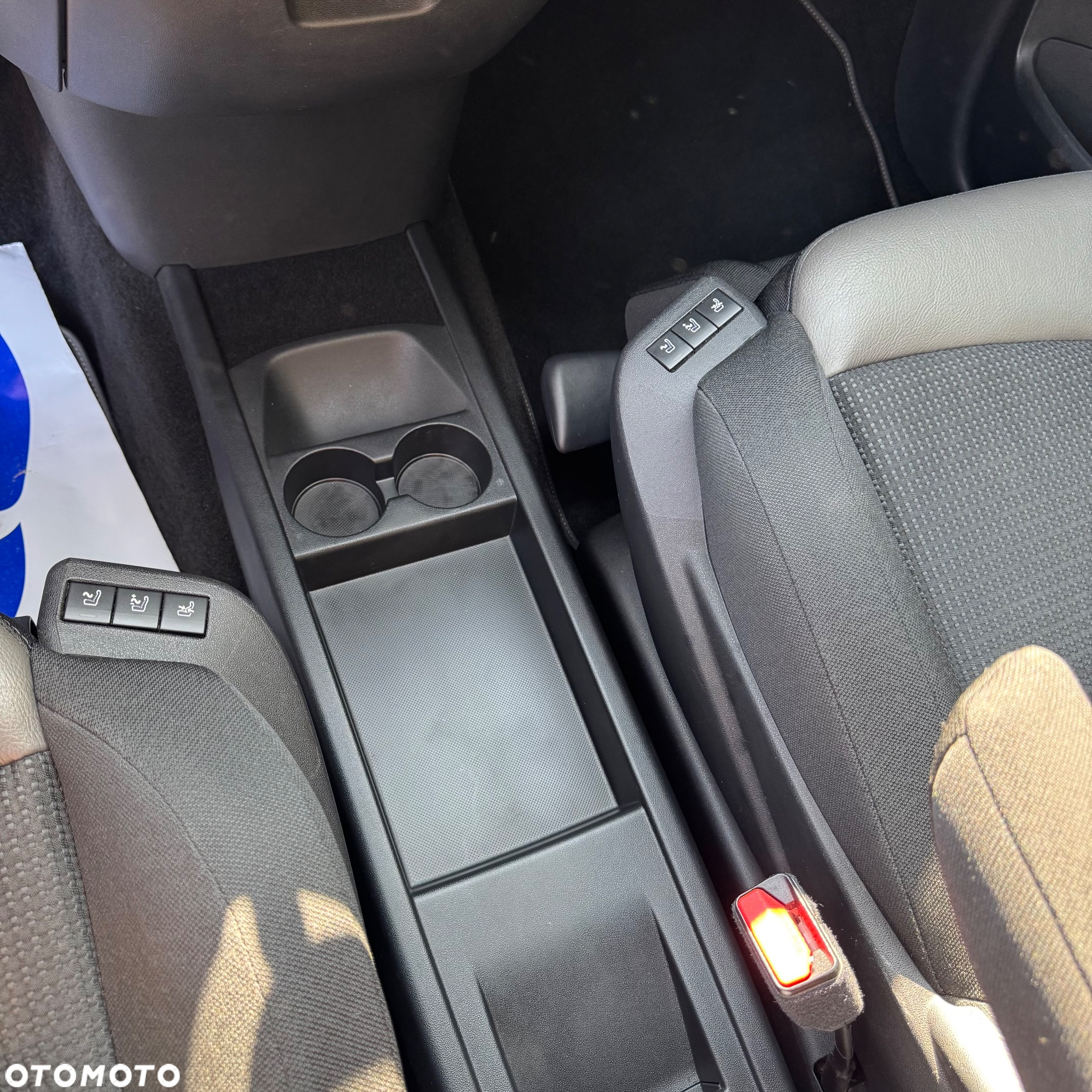 Citroën C4 Picasso 1.2 PureTech Shine S&S EAT6 - 27