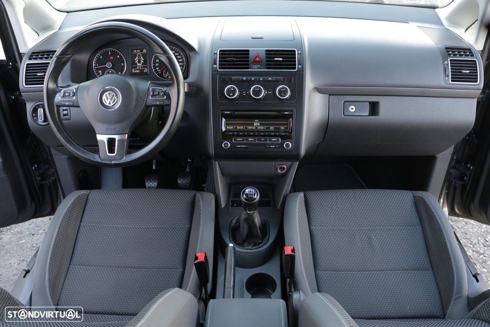 VW Touran 1.6 TDI BM Confortline 7L - 30