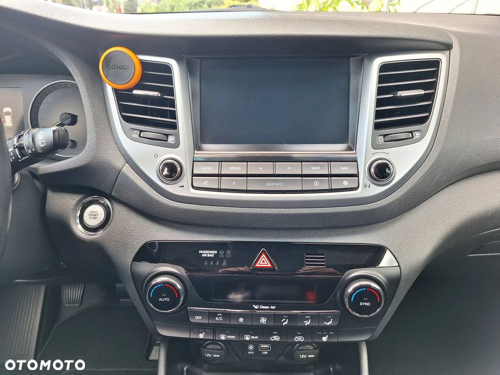 Hyundai Tucson 1.7 CRDI BlueDrive Style 2WD - 20