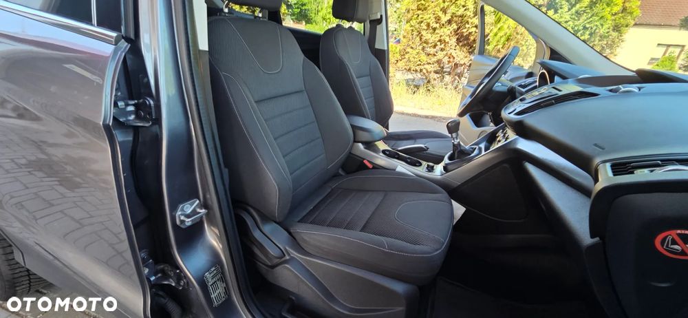 Ford Kuga 2.0 TDCi FWD Trend - 34