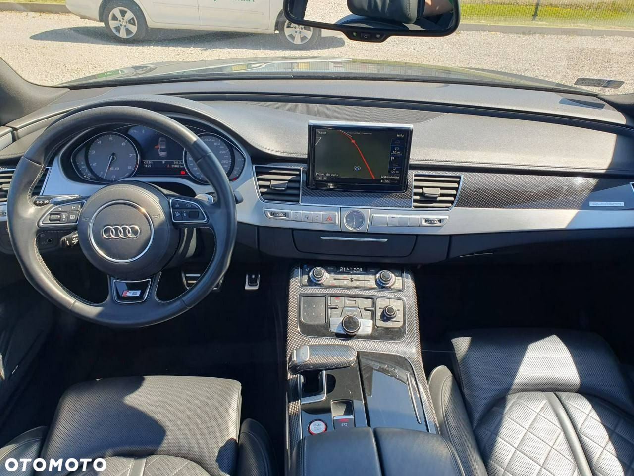 Audi A8 - 17