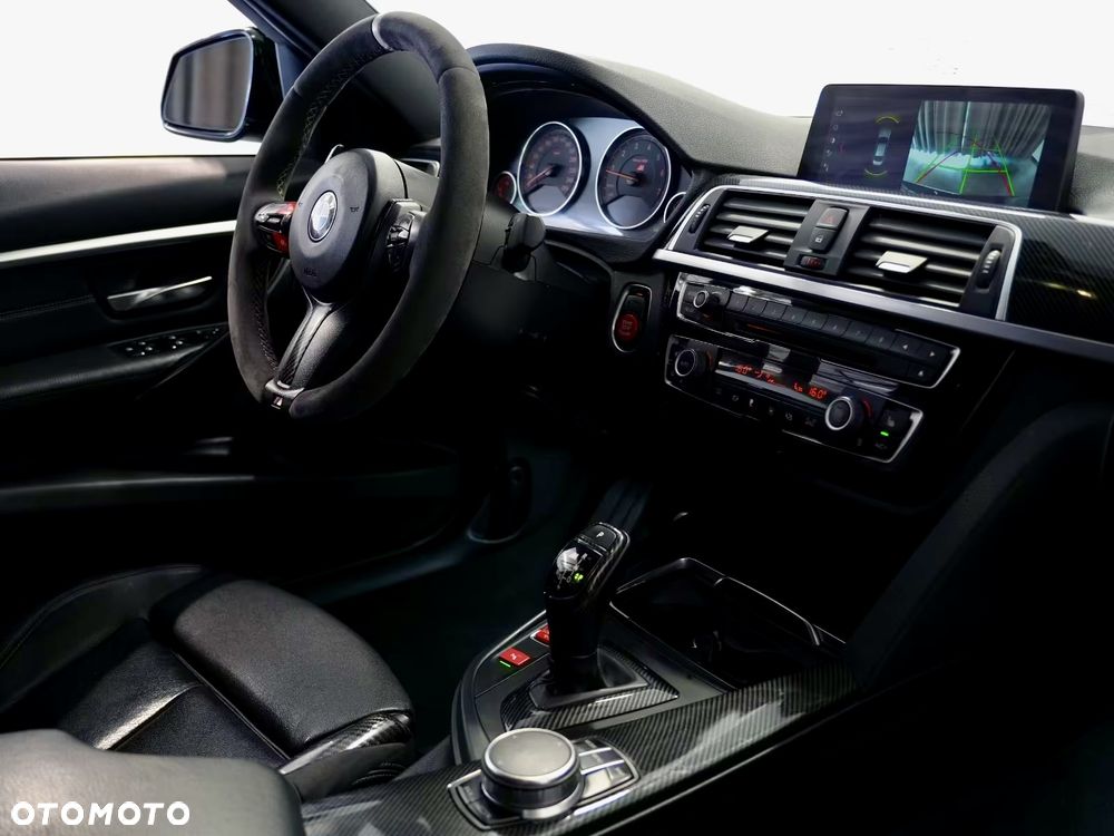 BMW Seria 3 330i M Sport Sport - 24