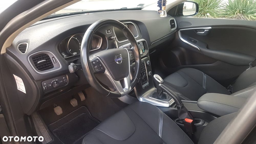 Volvo V40 D2 Base - 4