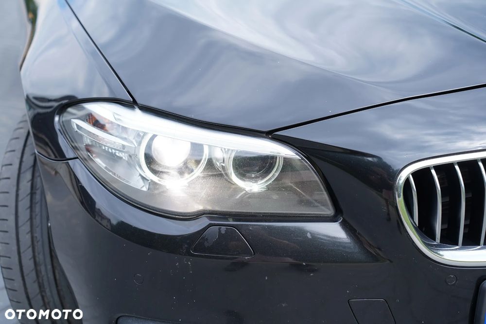 BMW Seria 5 520d Touring Sport Line - 16