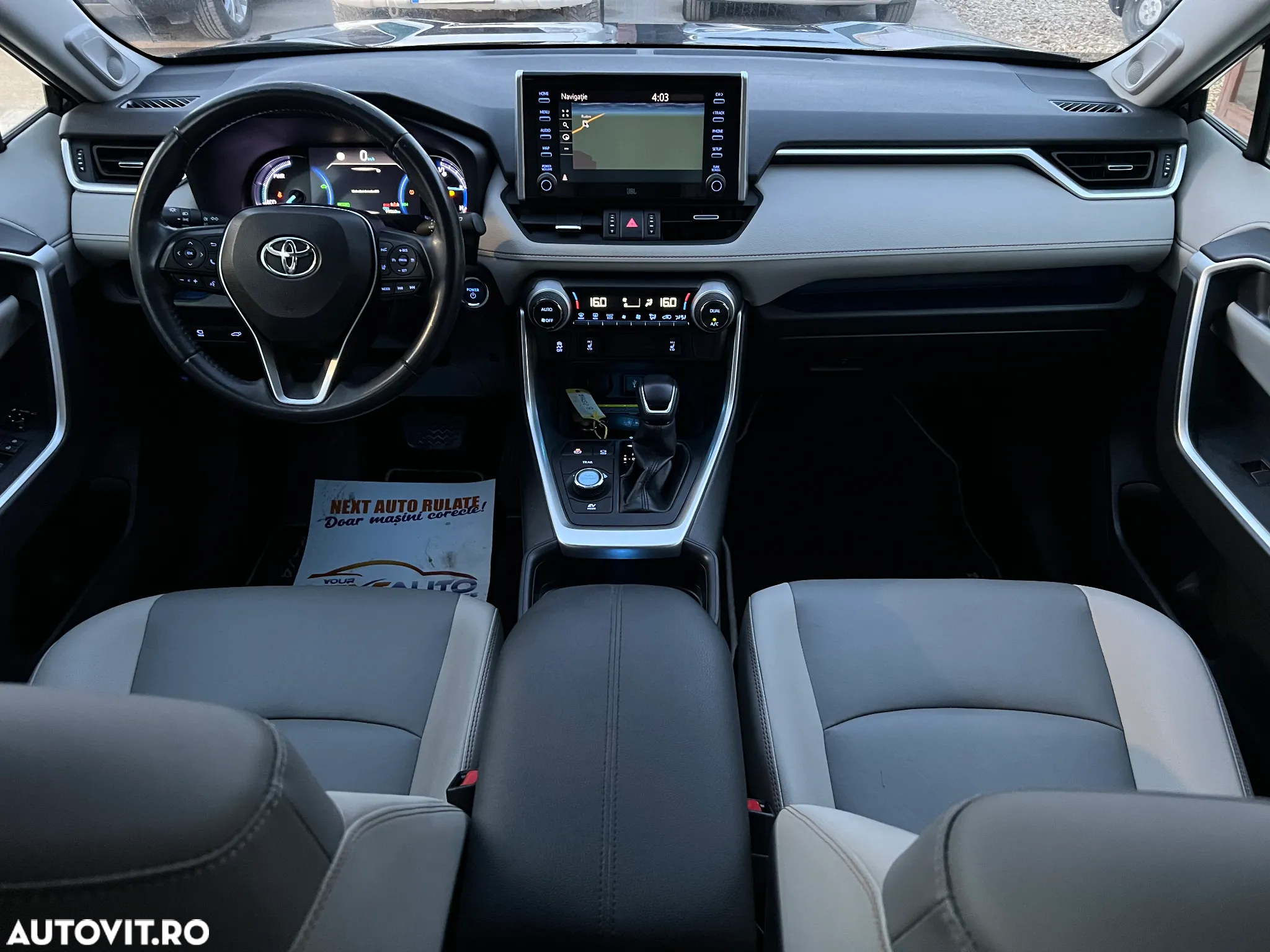 Toyota RAV4 - 10