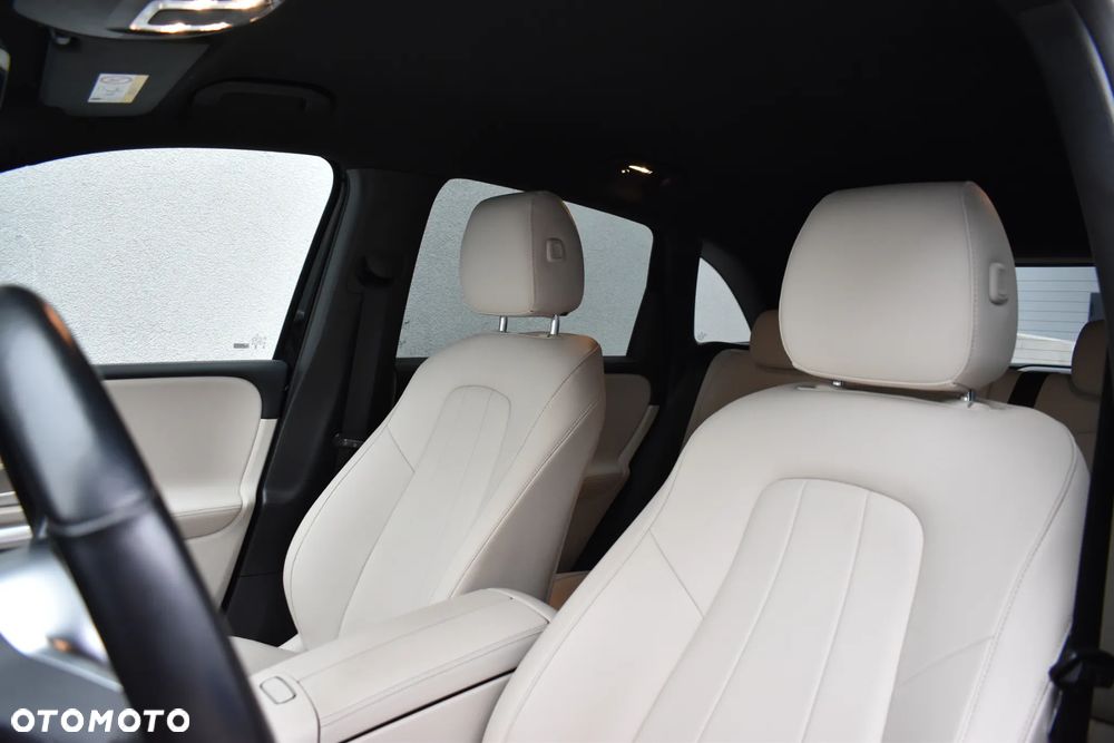 Mercedes-Benz Klasa B 200 7G-DCT Progressive - 13