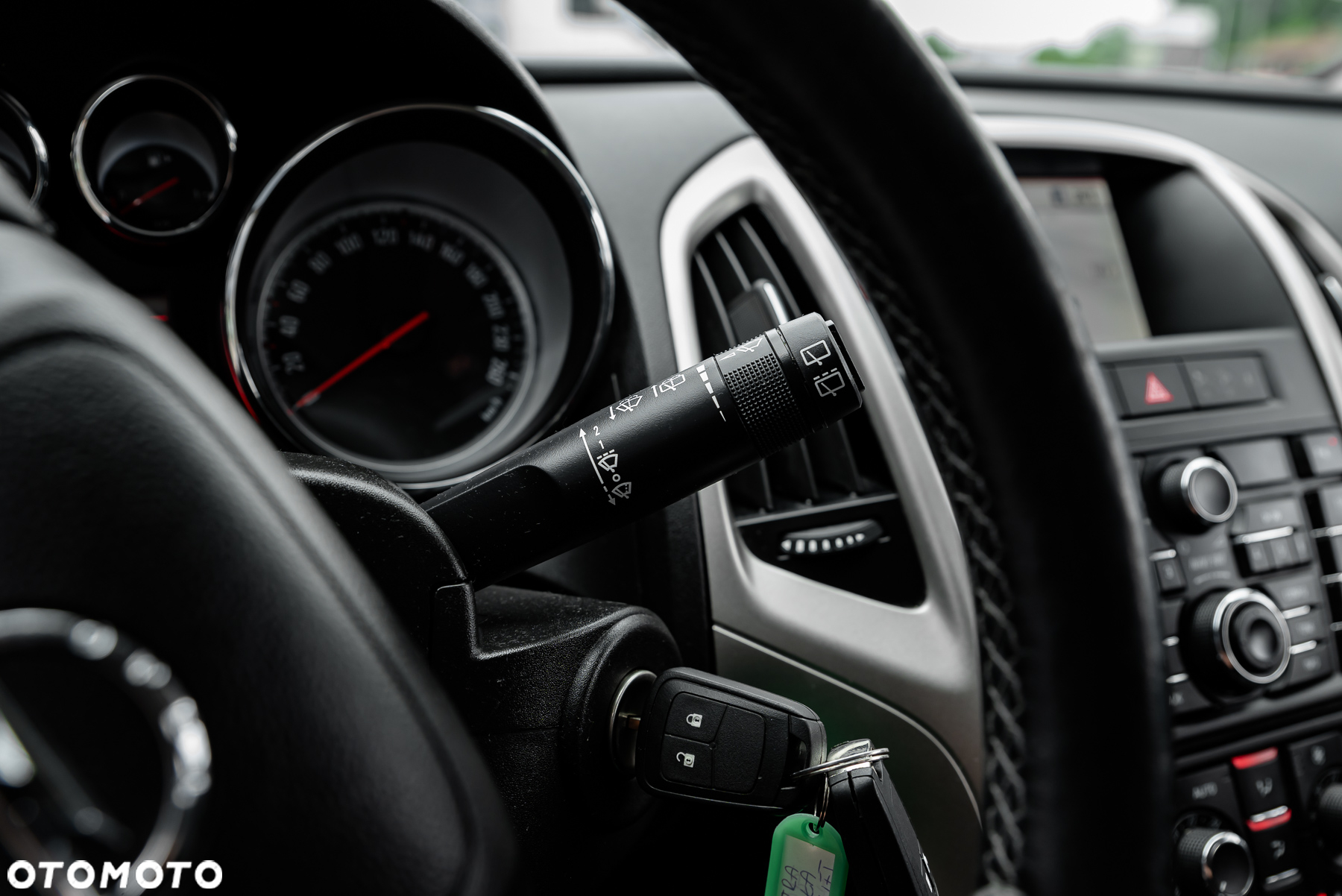Opel Astra 1.4 Turbo Cosmo - 26