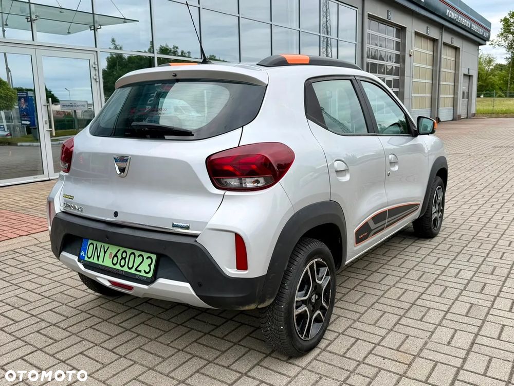 Dacia Spring - 9