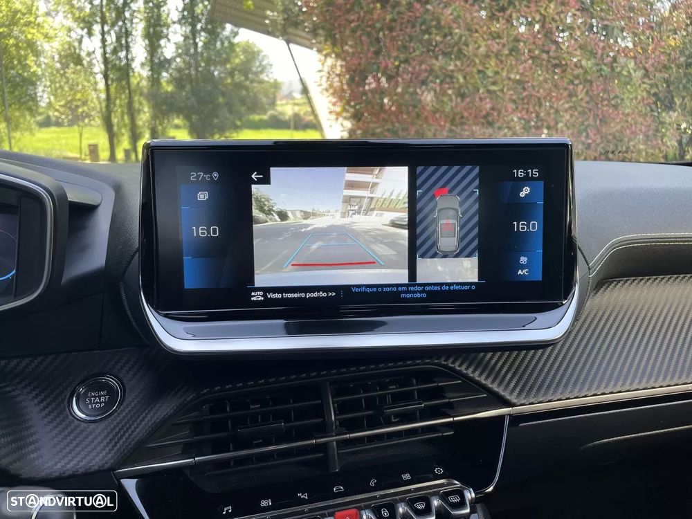 Peugeot 2008 PureTech 130 EAT8 GT - 28