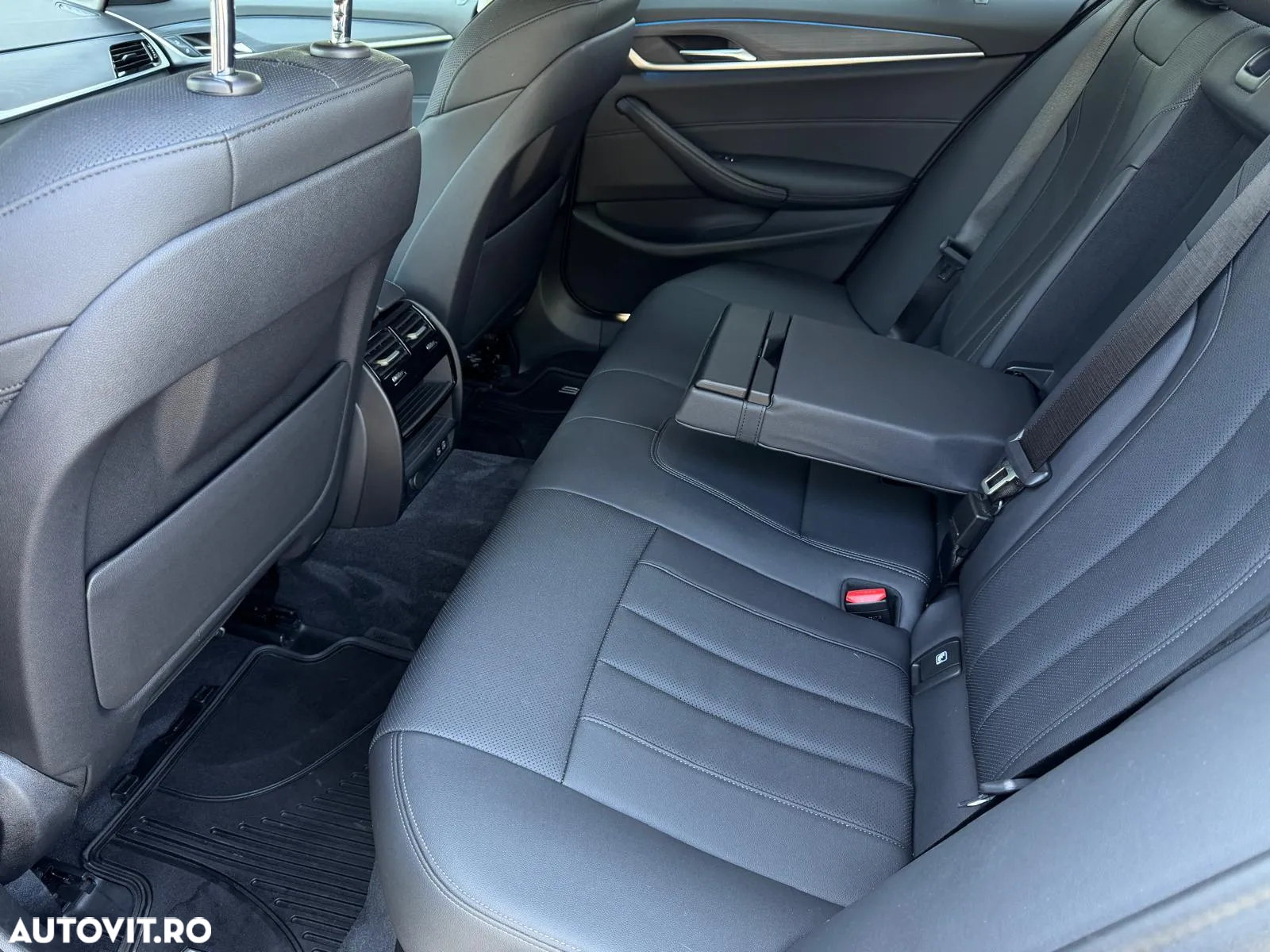 BMW Seria 5 530e xDrive Aut. Sport Line - 15