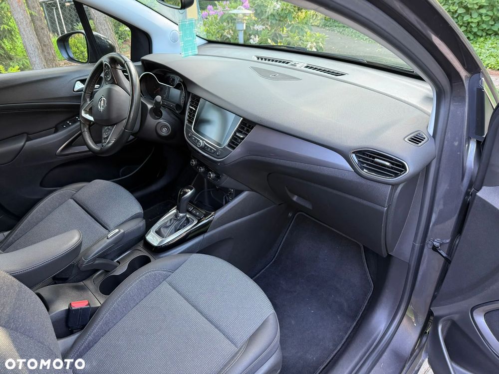 Opel Crossland X - 10