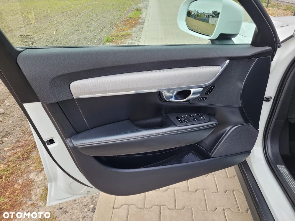 Volvo V90 Cross Country - 9