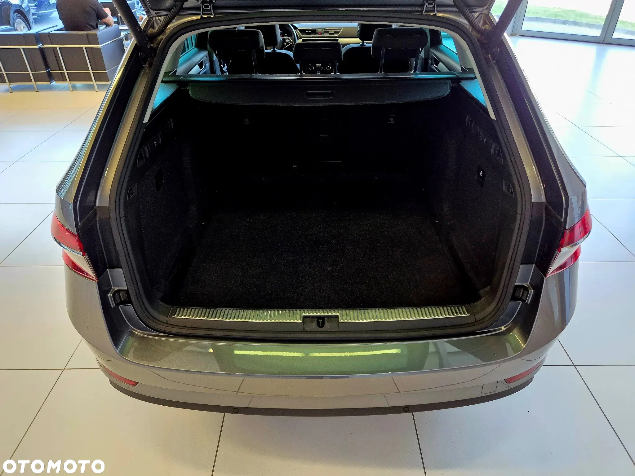 Skoda Superb 1.5 TSI Ambition DSG - 28