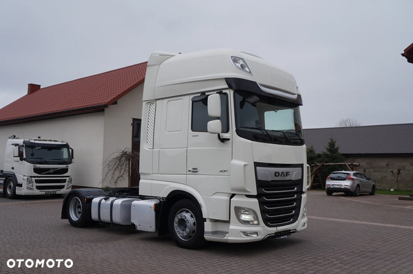 DAF XF 480 SUPER SPACE CAB  Low Deck