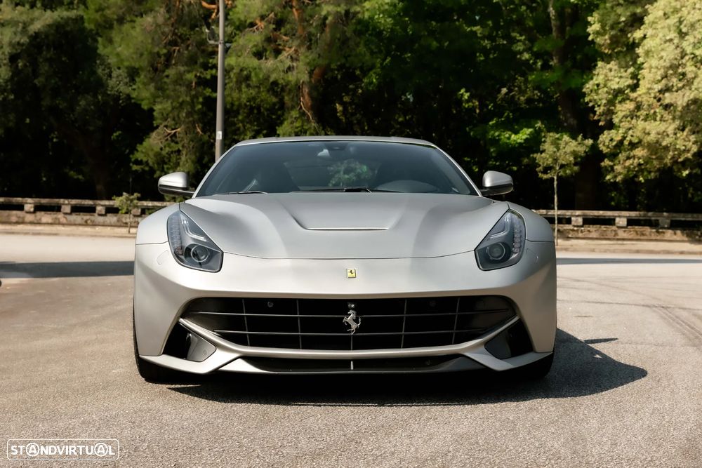 Ferrari F12 Berlinetta Hele - 2