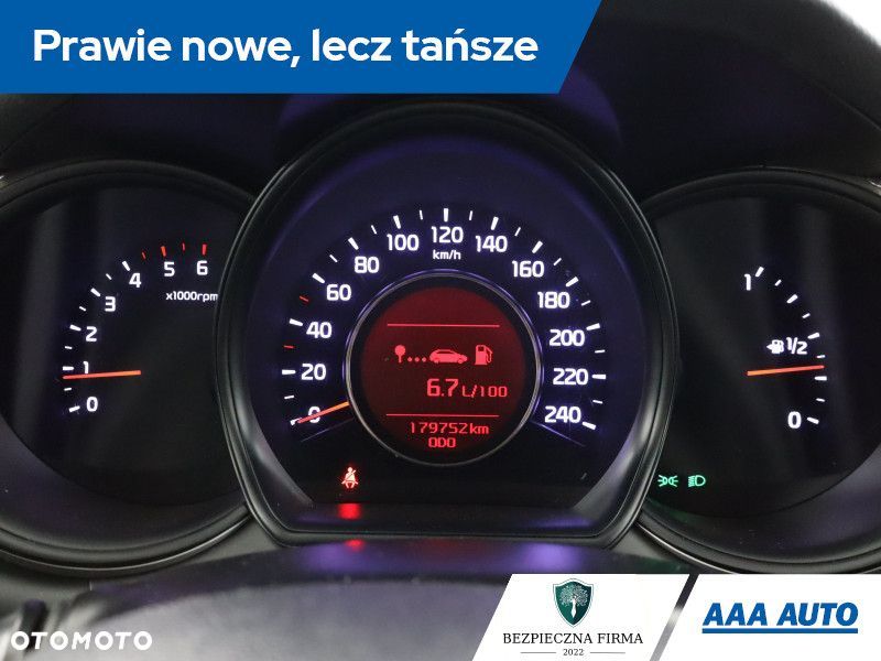 Kia Ceed - 13