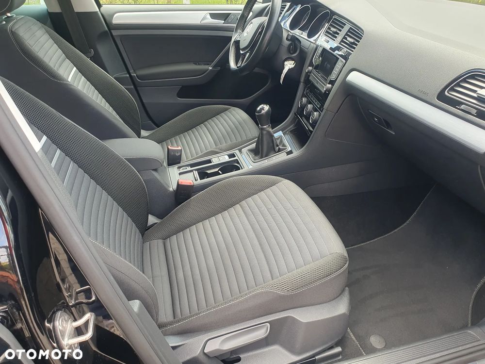 Volkswagen Golf 1.2 TSI BMT Trendline Perfectline - 8