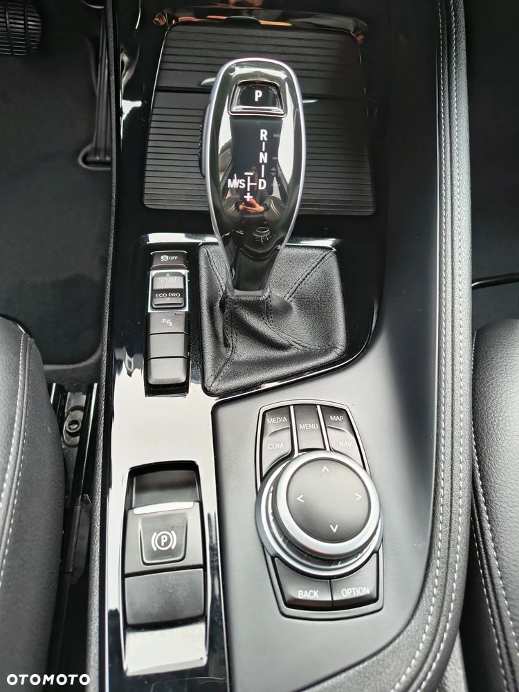 BMW X1 sDrive20i Sport - 17