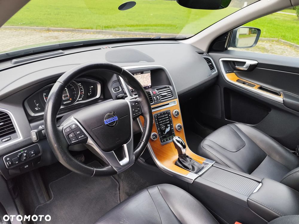 Volvo XC 60 T5 AWD Geartronic Summum - 21