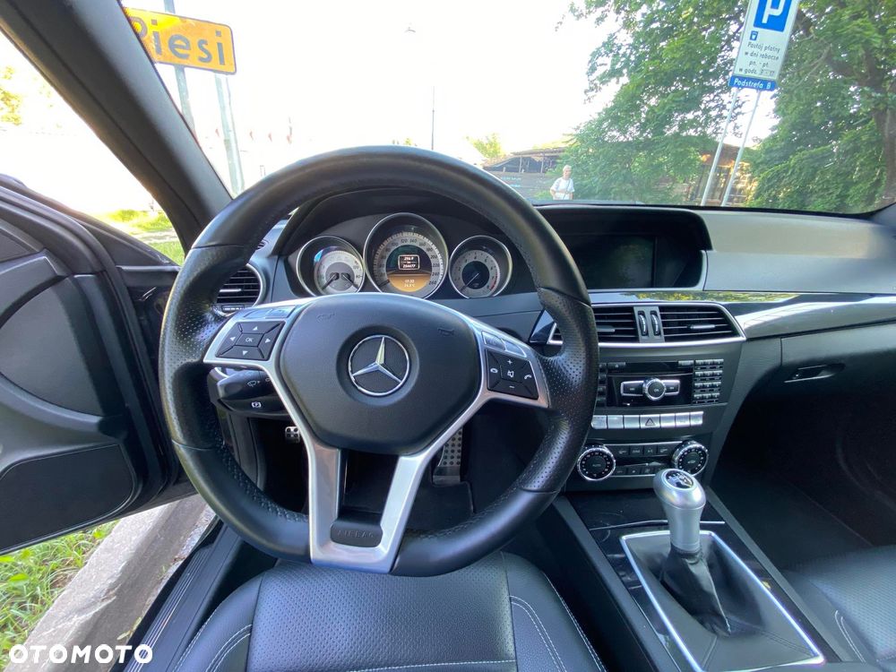Mercedes-Benz Klasa C 180 Coupe BlueEFFICIENCY - 10