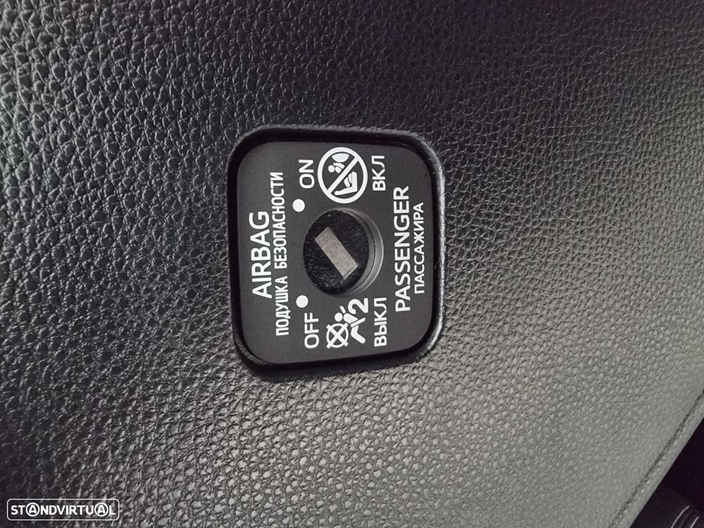 Toyota Corolla 1.8 Hybrid Comfort+P.Sport - 36