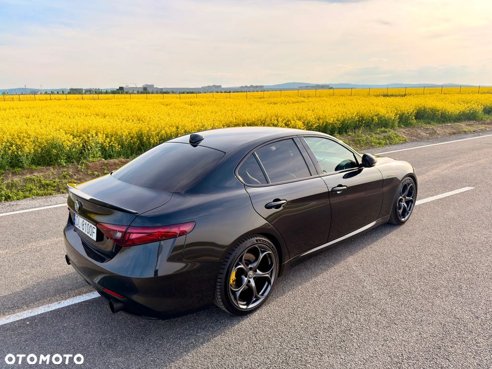 Alfa Romeo Giulia 2.0 Turbo Veloce Q4 - 4