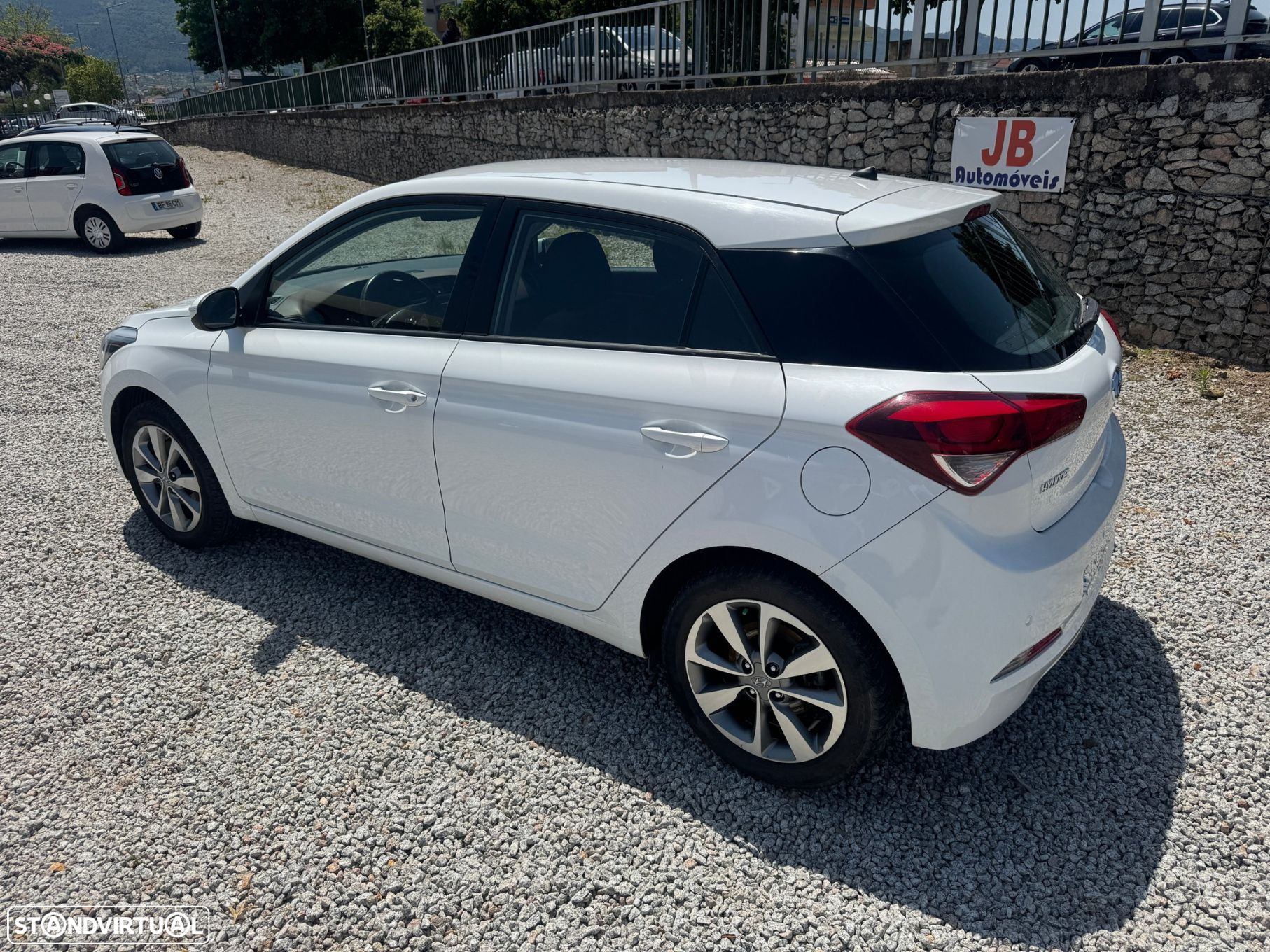 Hyundai i20 1.1 CRDi Access+Bluetooth - 4