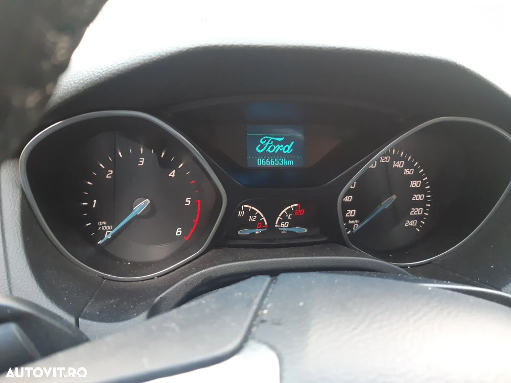 Ford Focus 1.5 EcoBlue Active - 4