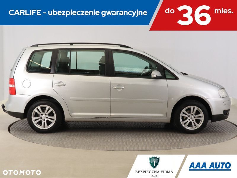 Volkswagen Touran - 8
