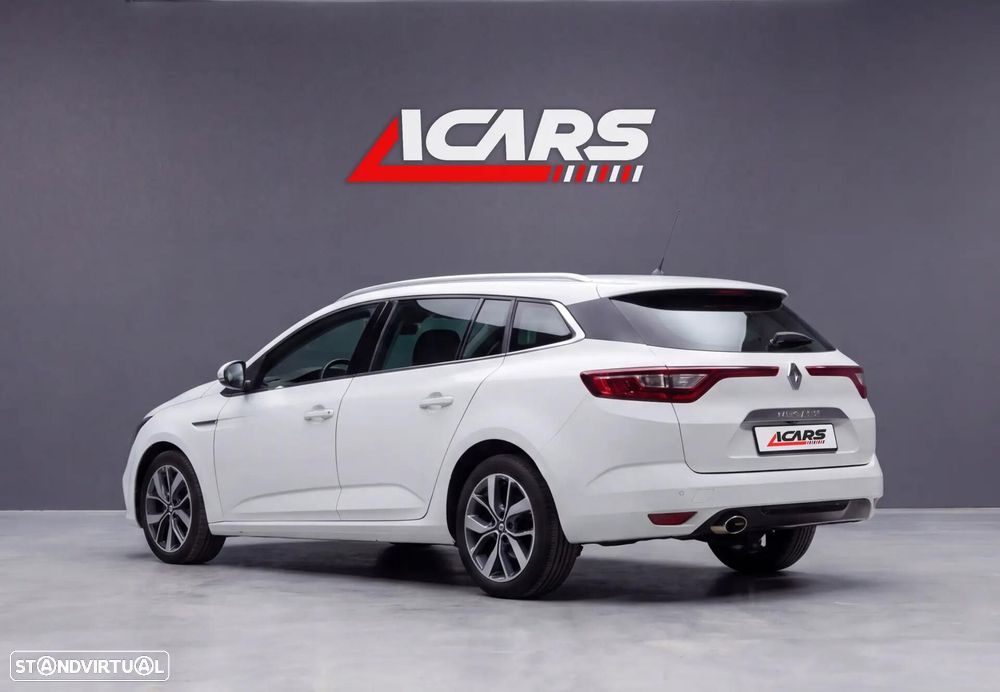 Renault Mégane Sport Tourer 1.2 TCE Bose Edition EDC — fotografia 3