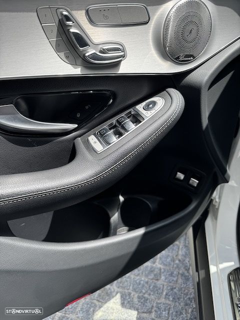 Mercedes-Benz GLC 300 e 4Matic - 8